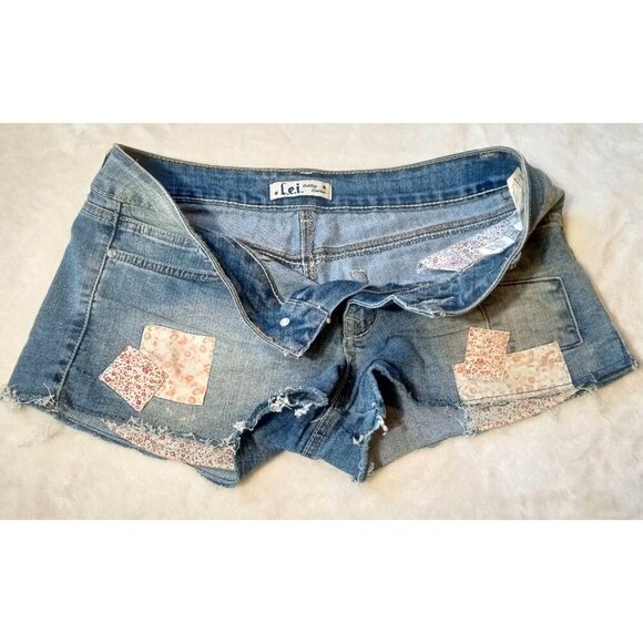 Lei Womens Ashley Jean Shorts Blue Stretch Patches Frayed Hem Low Rise Juniors 9 - Picture 10 of 14